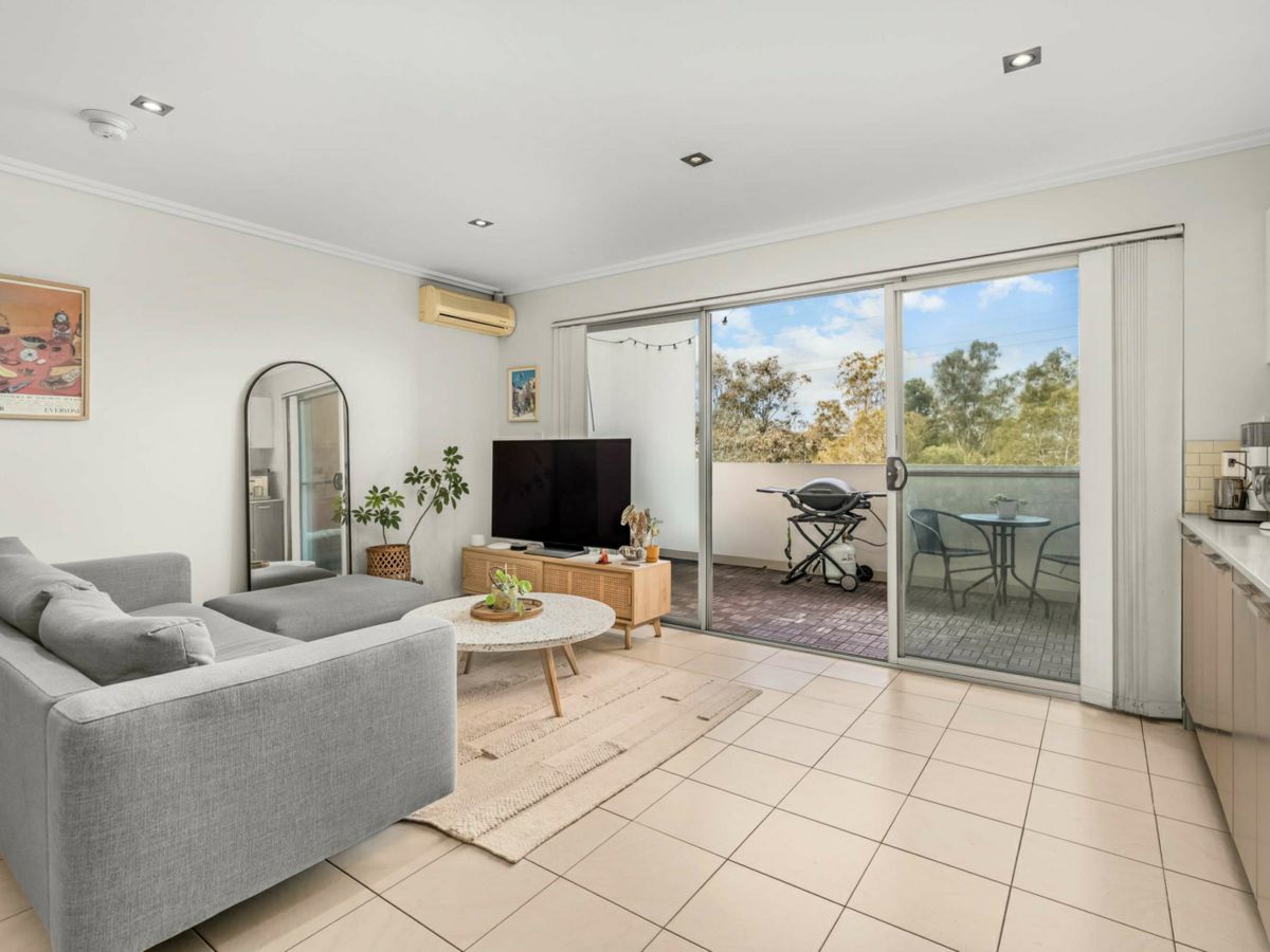 50/28 Marlborough Road, Homebush West - image 2