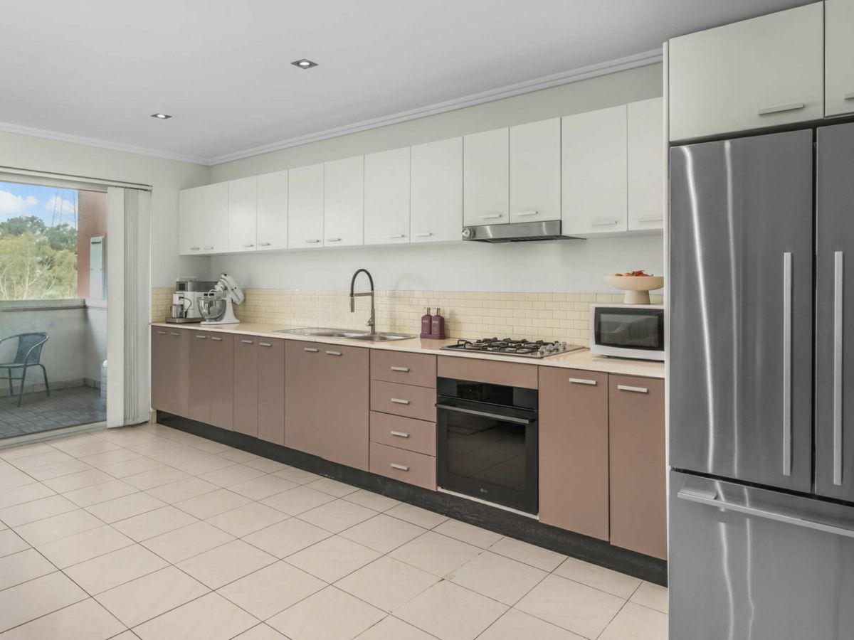 50/28 Marlborough Road, Homebush West - image 3