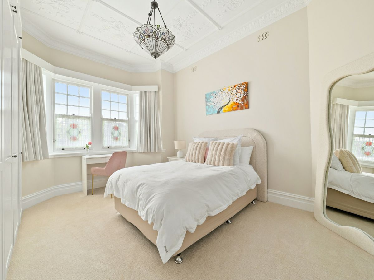 17 Kelso Street, Burwood Heights - image 2