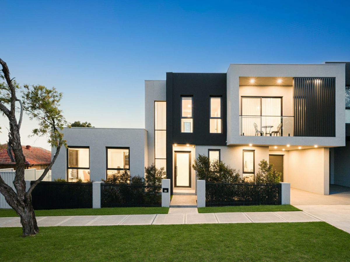 52 Macquarie Street, Greenacre - image 1