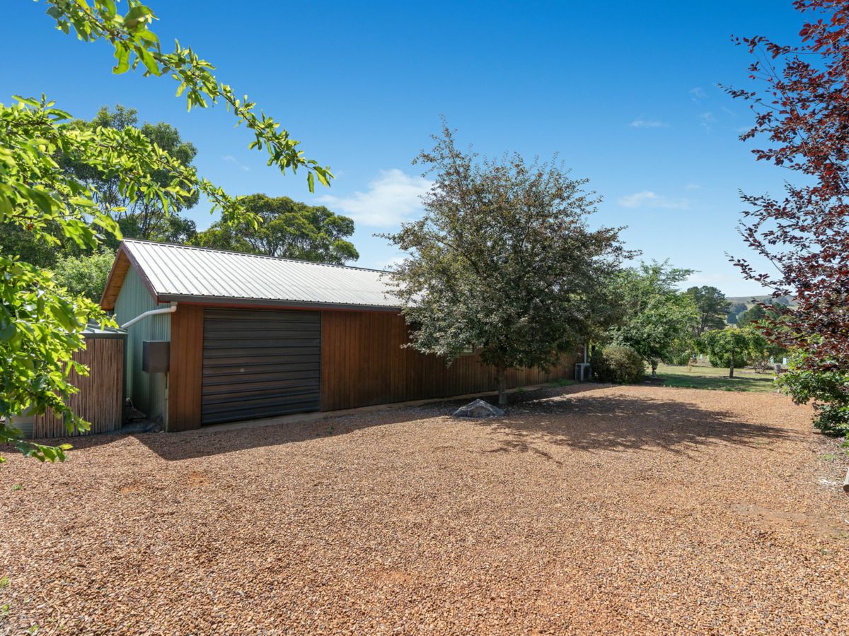 107 Mill Road, Batlow - image 3