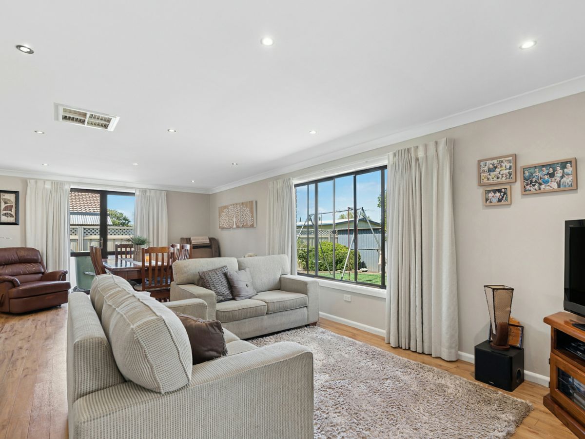 44 McDonnell Street, Forbes - image 3
