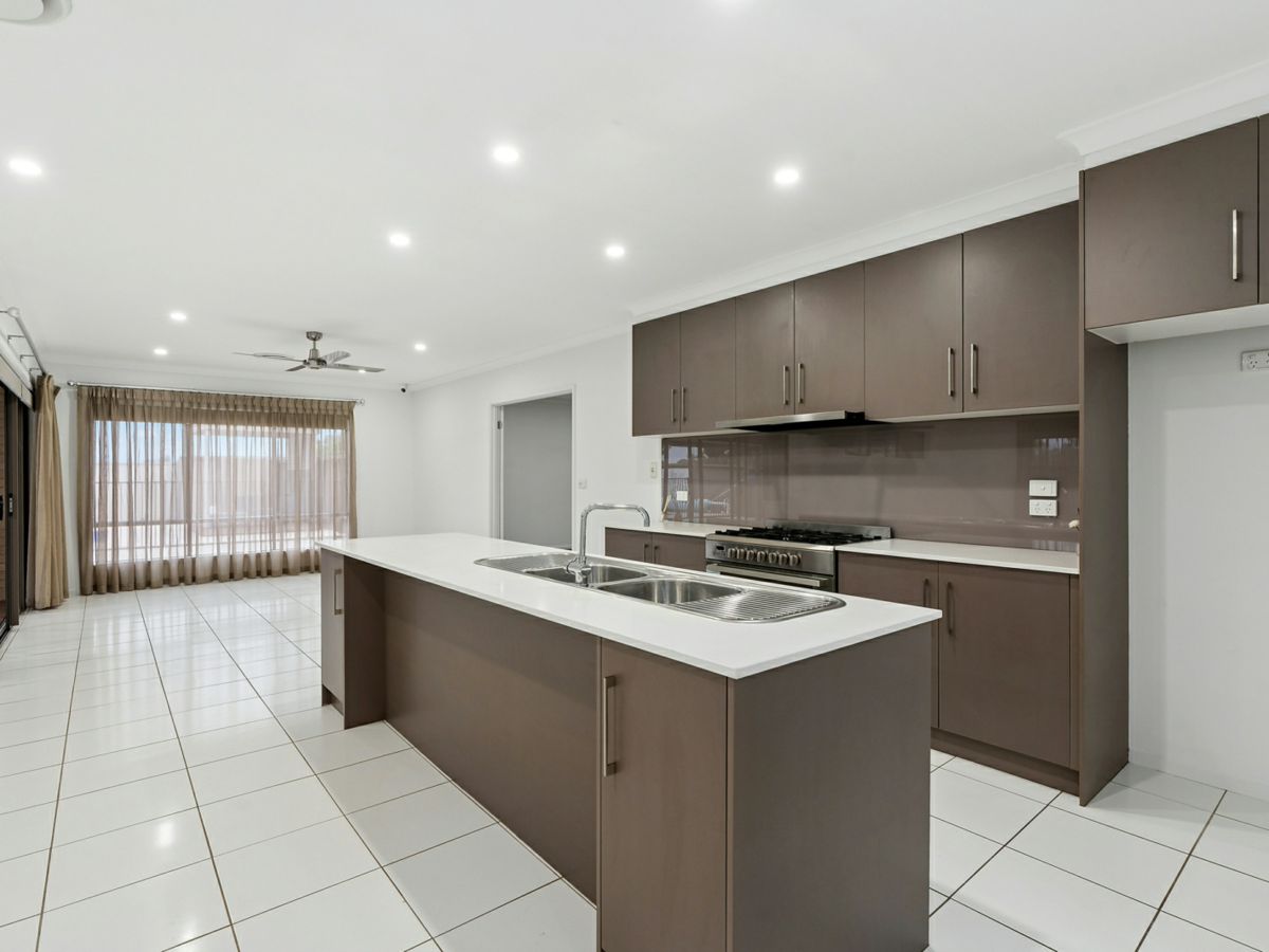 459 Petersham Road, Leeton - image 2