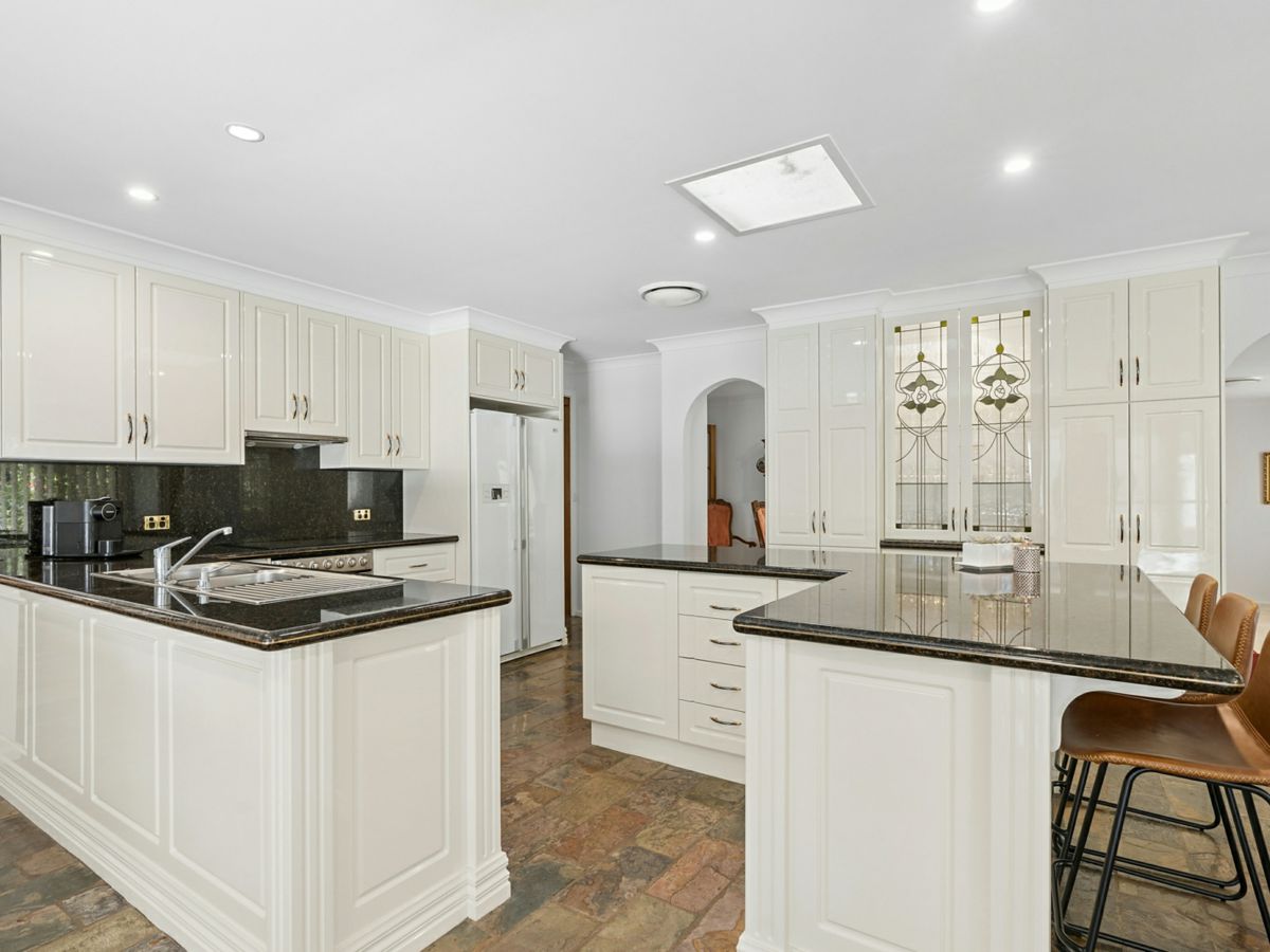 87 Yanco Avenue, Leeton - image 3