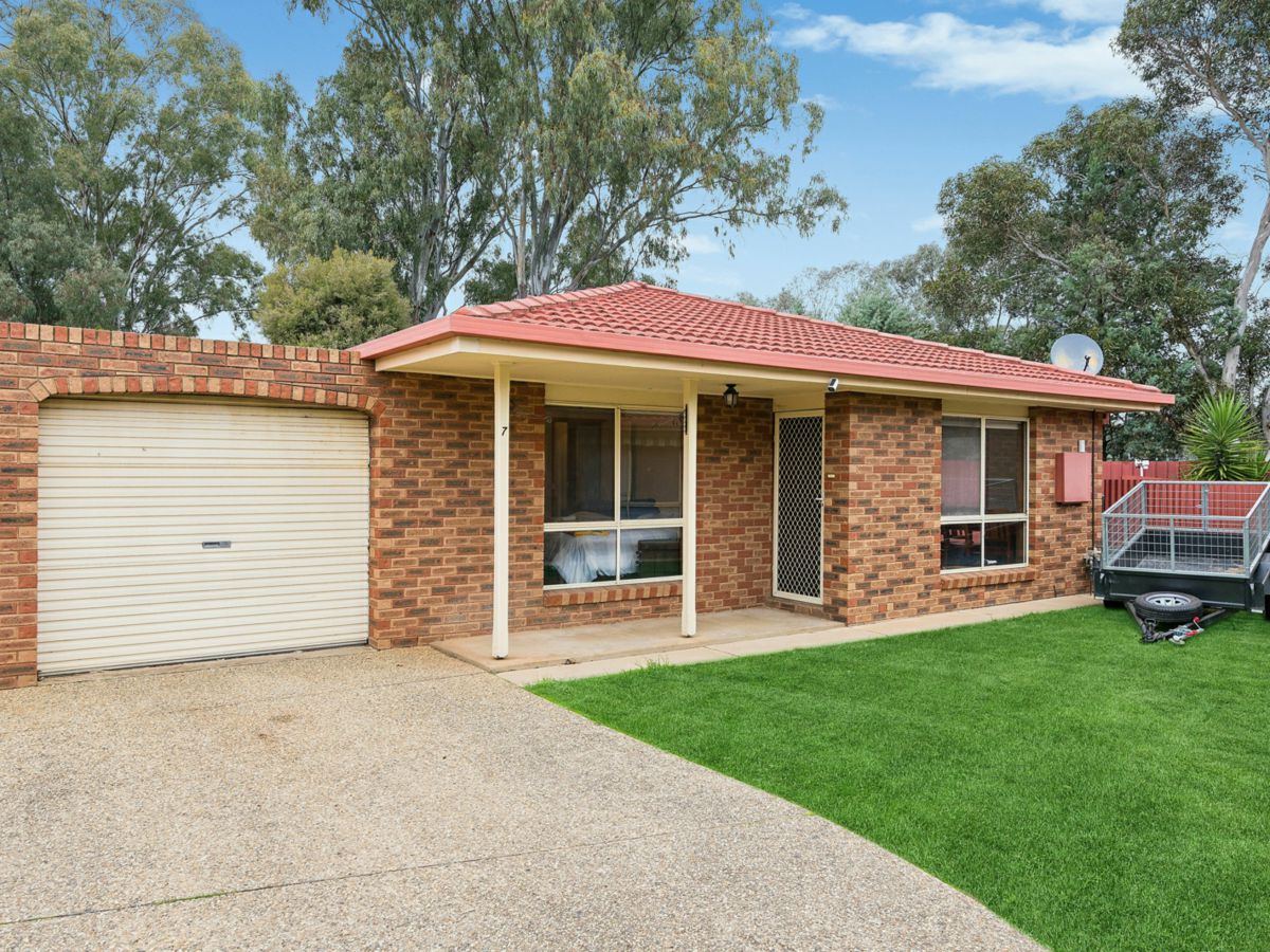 7/54 Adjin Street, Mount Austin - image 1