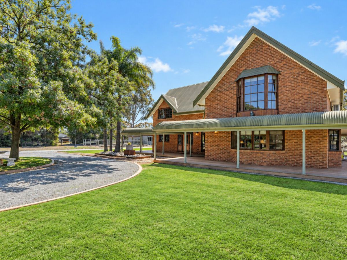 15 Merungle Hill Road, Leeton - image 3