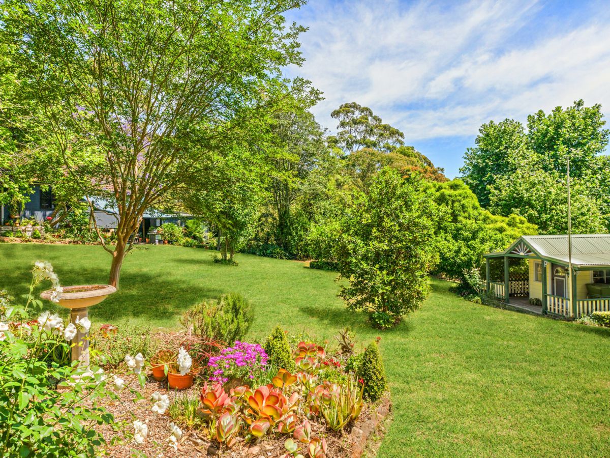 9-11 Radnor Road, Galston - image 1
