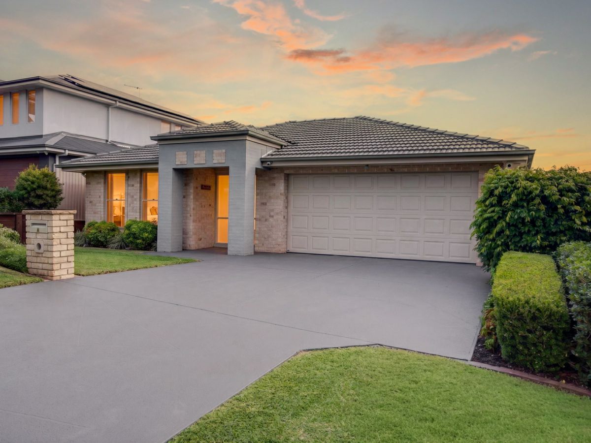 4 Portland Place, Kellyville Ridge - image 1