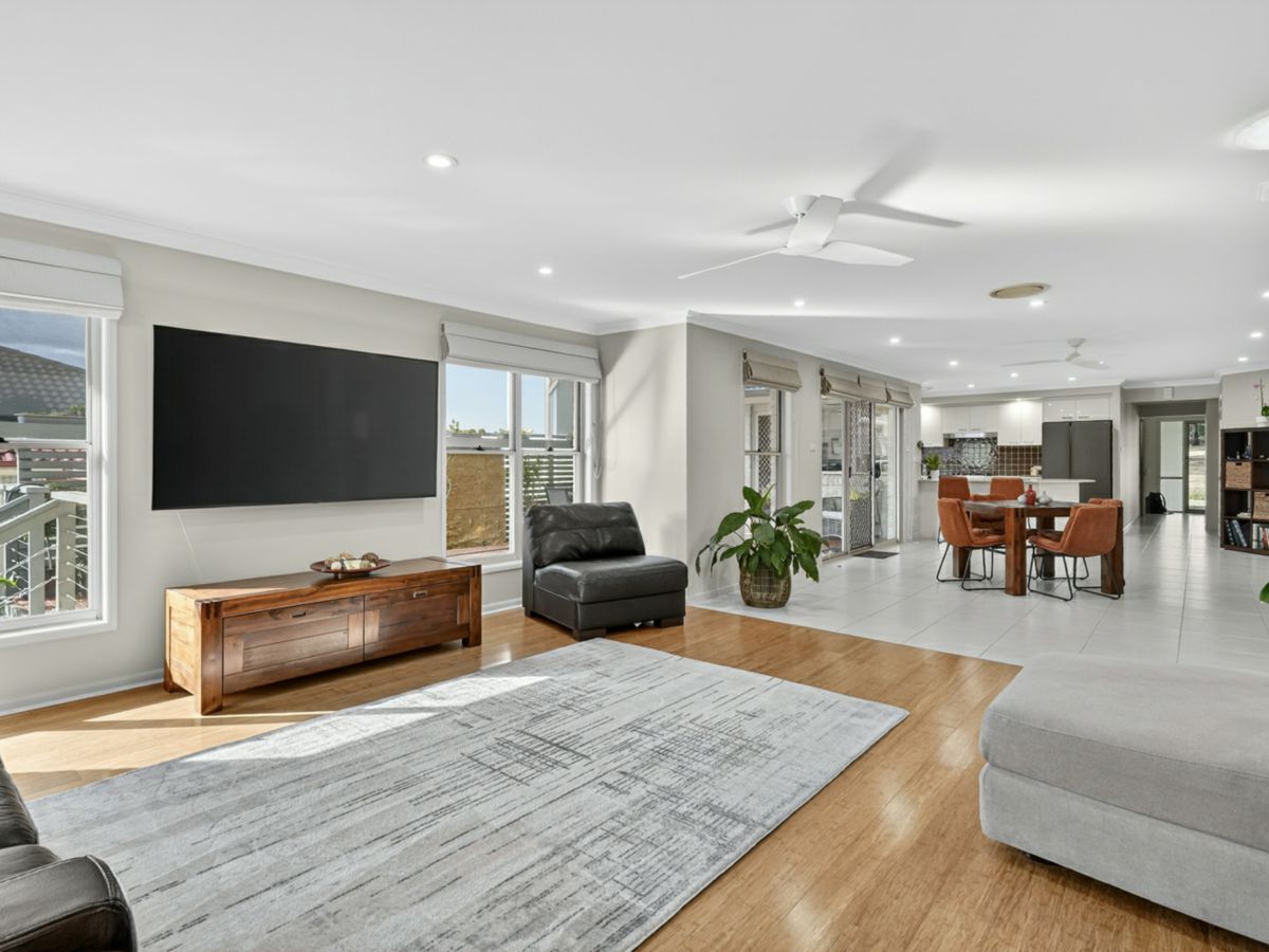 4 Portland Place, Kellyville Ridge - image 3