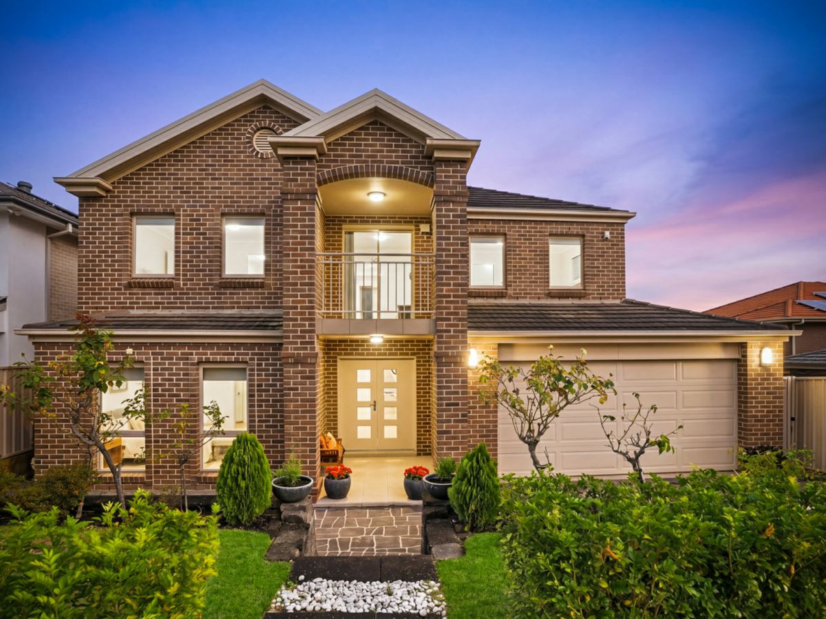 4 Oakvale Avenue, Kellyville Ridge - image 1