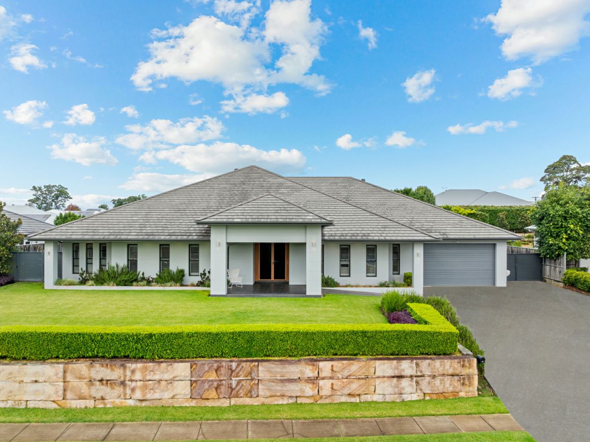 4 Cleary Drive, Pitt Town - image 1
