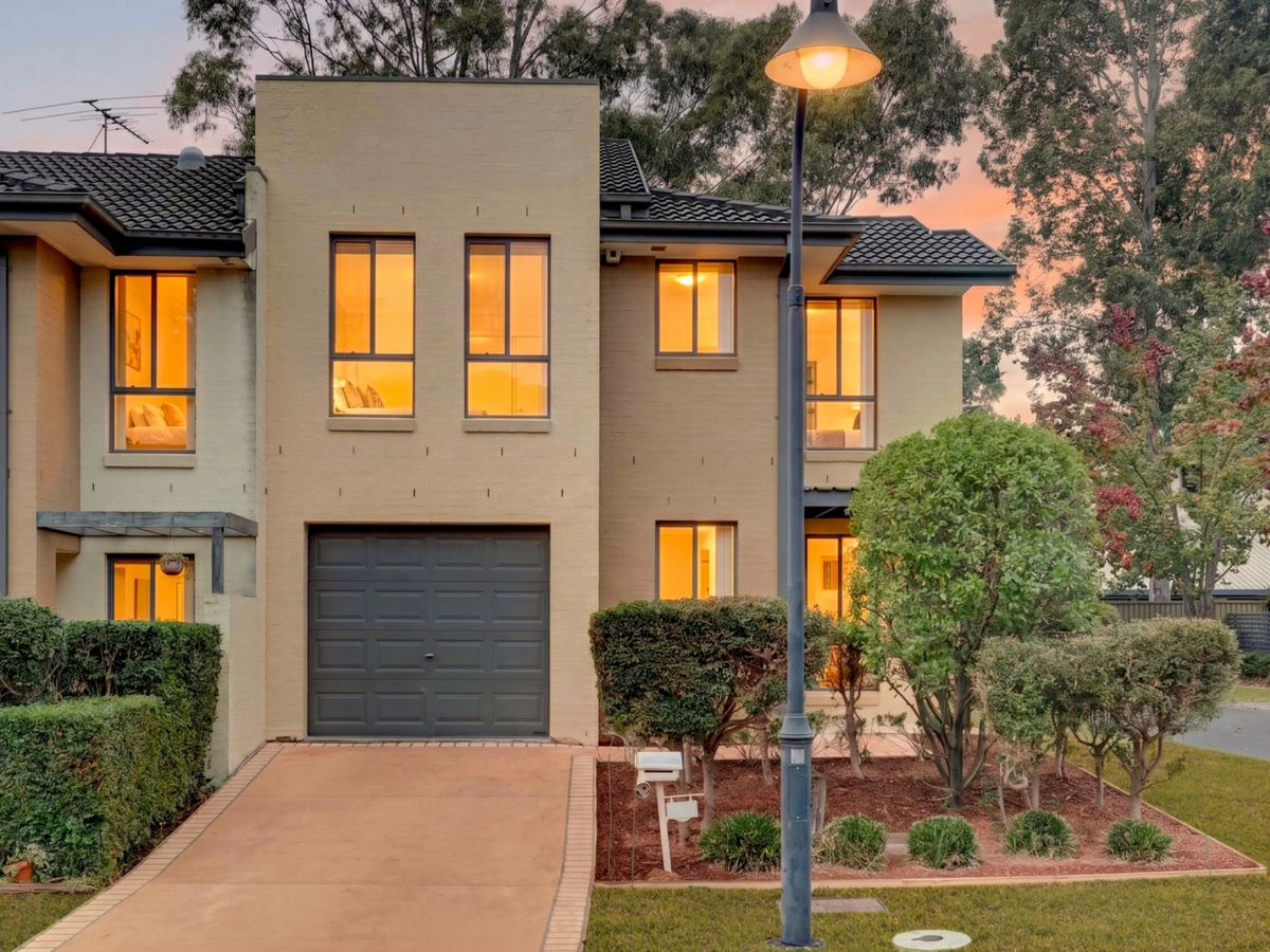 30 Tree Top Circuit, Quakers Hill - image 1