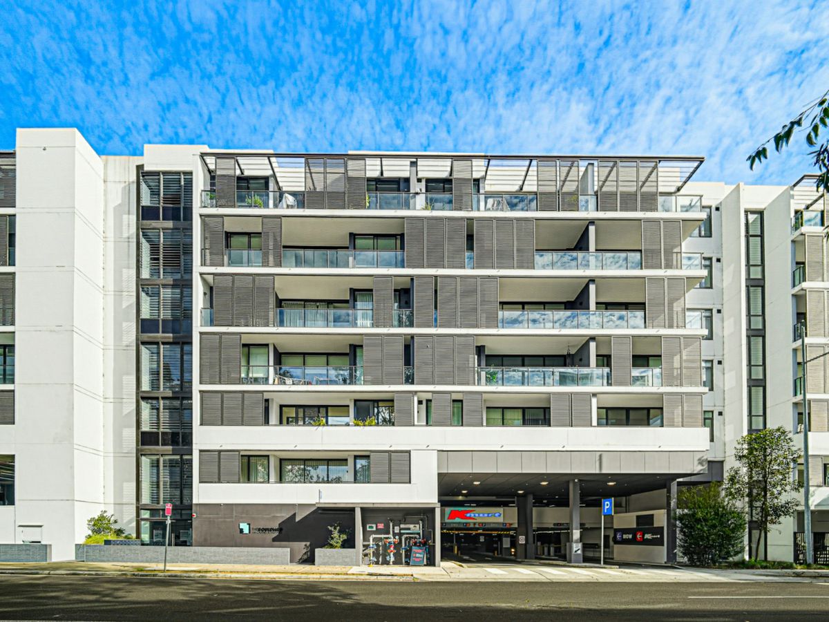 502/106 Caddies Boulevard, Rouse Hill - image 1