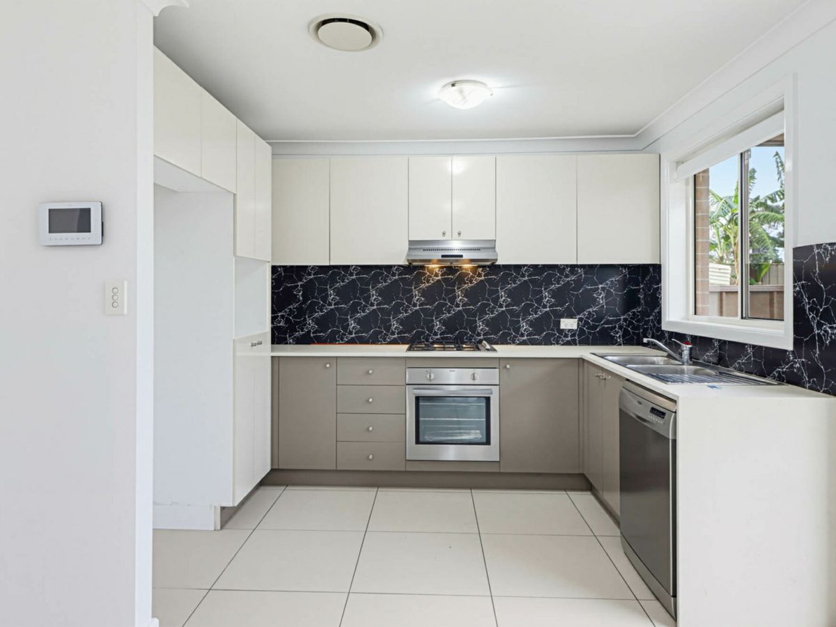 2/2A Federal Road, Seven Hills - image 3