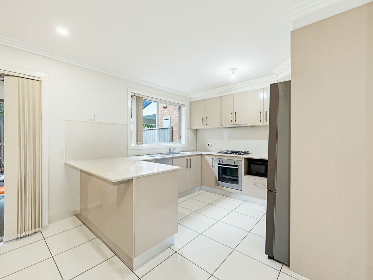 1/44 Pearce Road, Quakers Hill - image 2