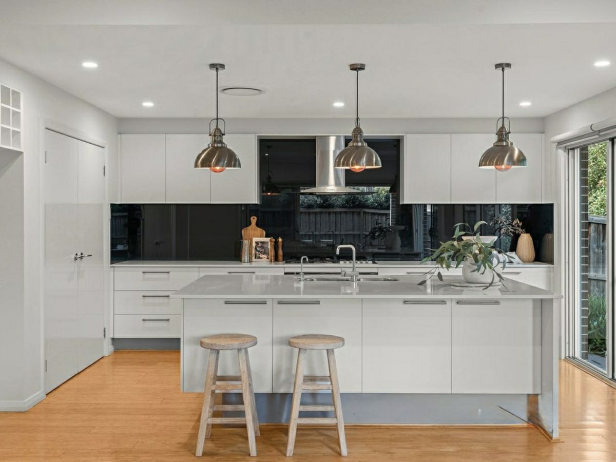 134 Sanctuary Drive, Beaumont Hills - image 3