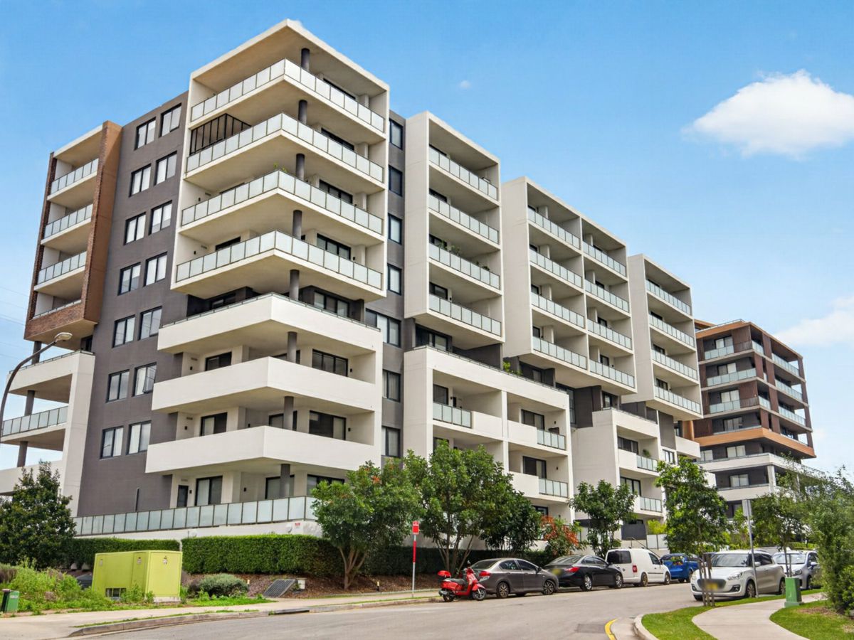 102/4 Herman Crescent, Rouse Hill - image 3