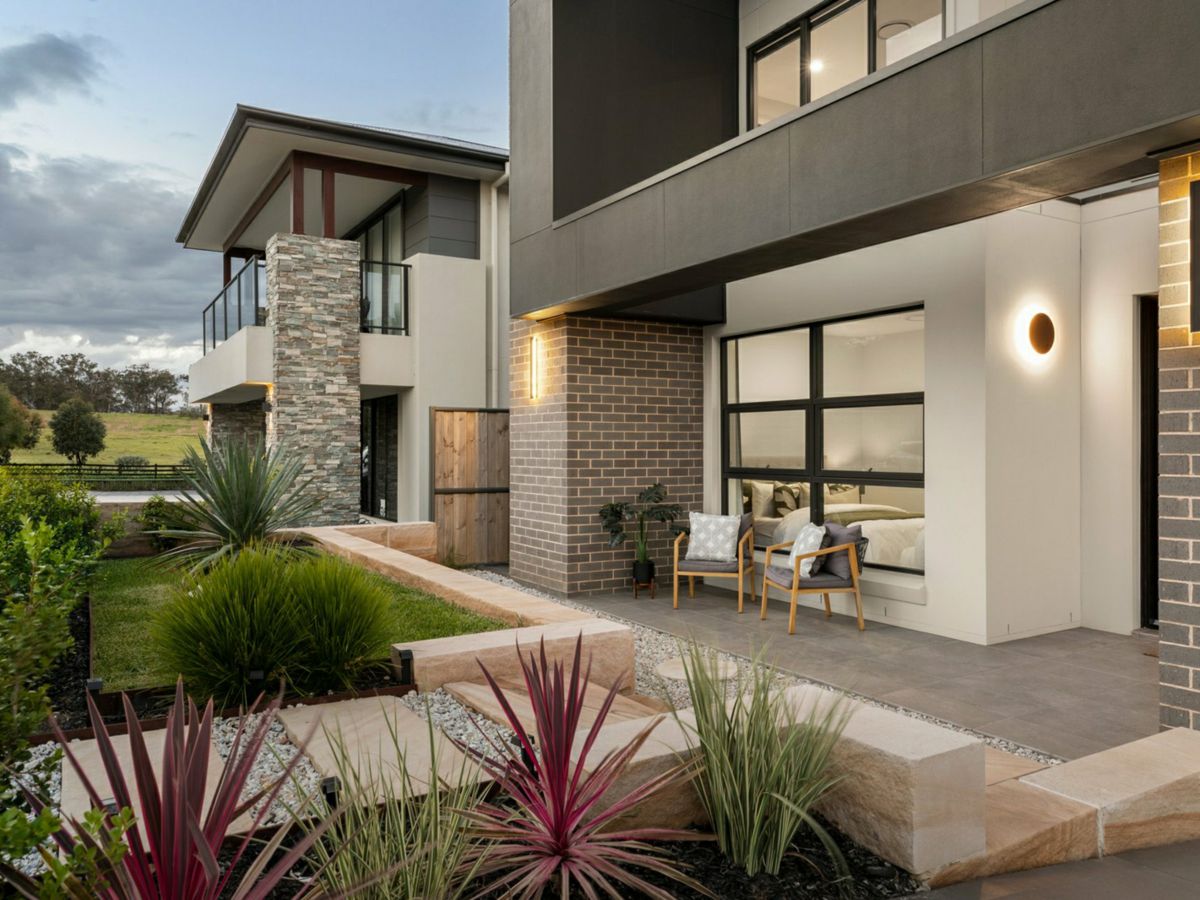 38 Sunburst Circuit, Gables - image 2