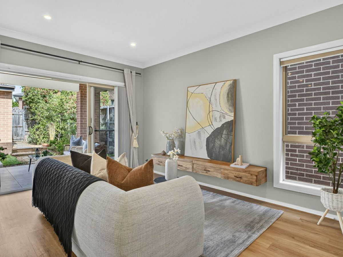 5 Poll Lane, Gables - image 3