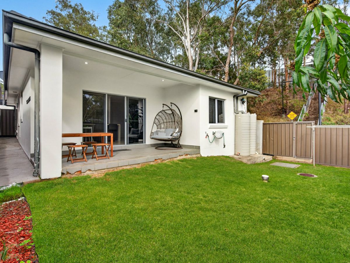 6/12 Burrowes Grove, Dean Park - image 2