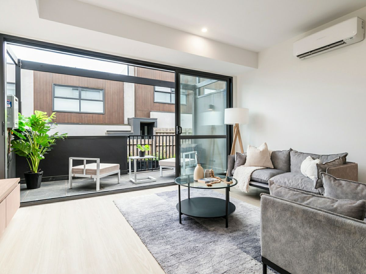 2 Heath Street, Pascoe Vale - image 2