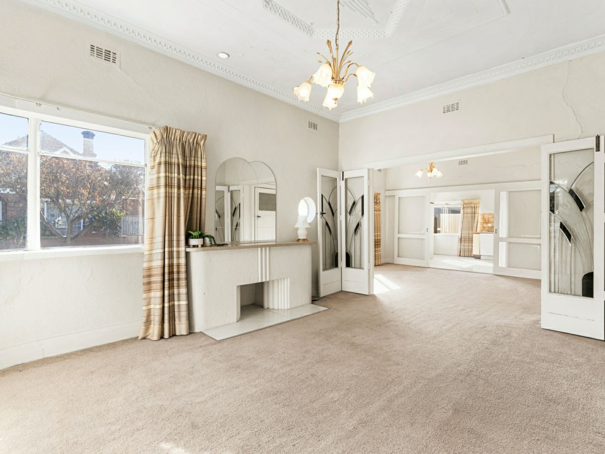214 Melville Road, Pascoe Vale South - image 2