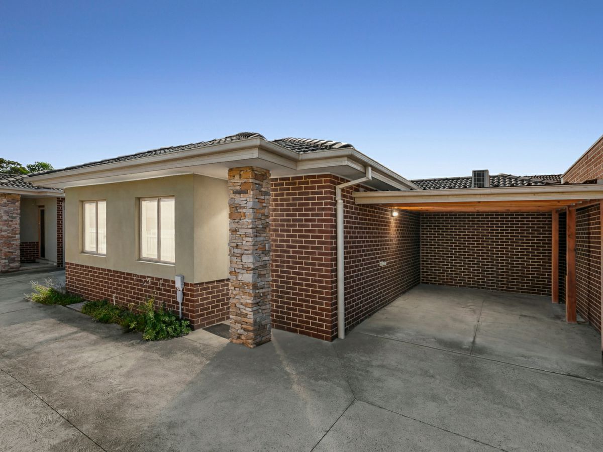 2/10 Sandra Avenue, Fawkner - image 1