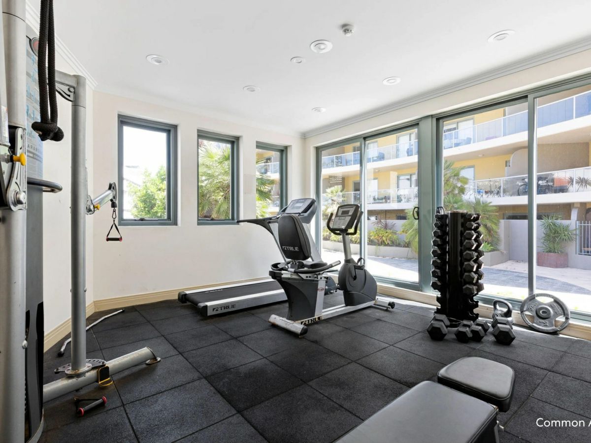 304A/9 Central Avenue, Manly - image 3