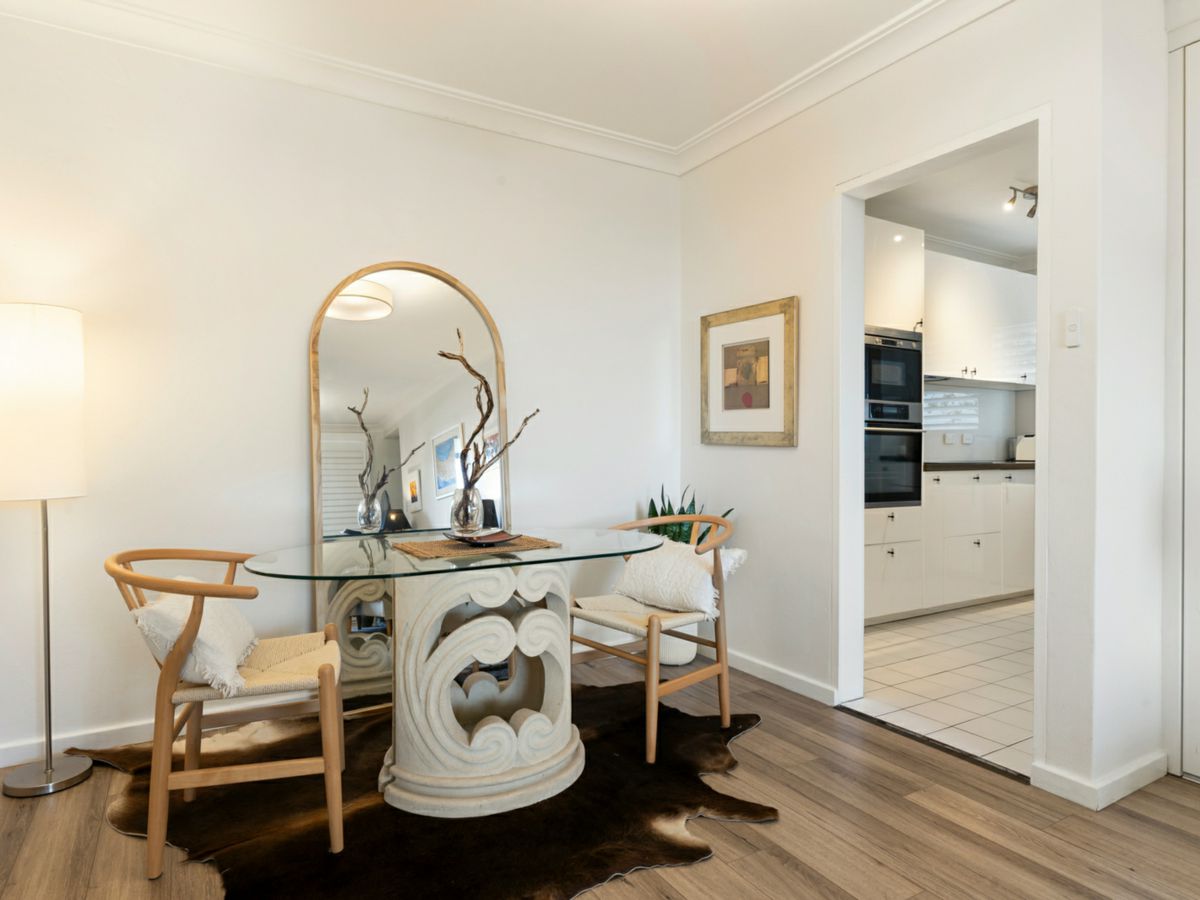2/95 Crown Road, Queenscliff - image 3