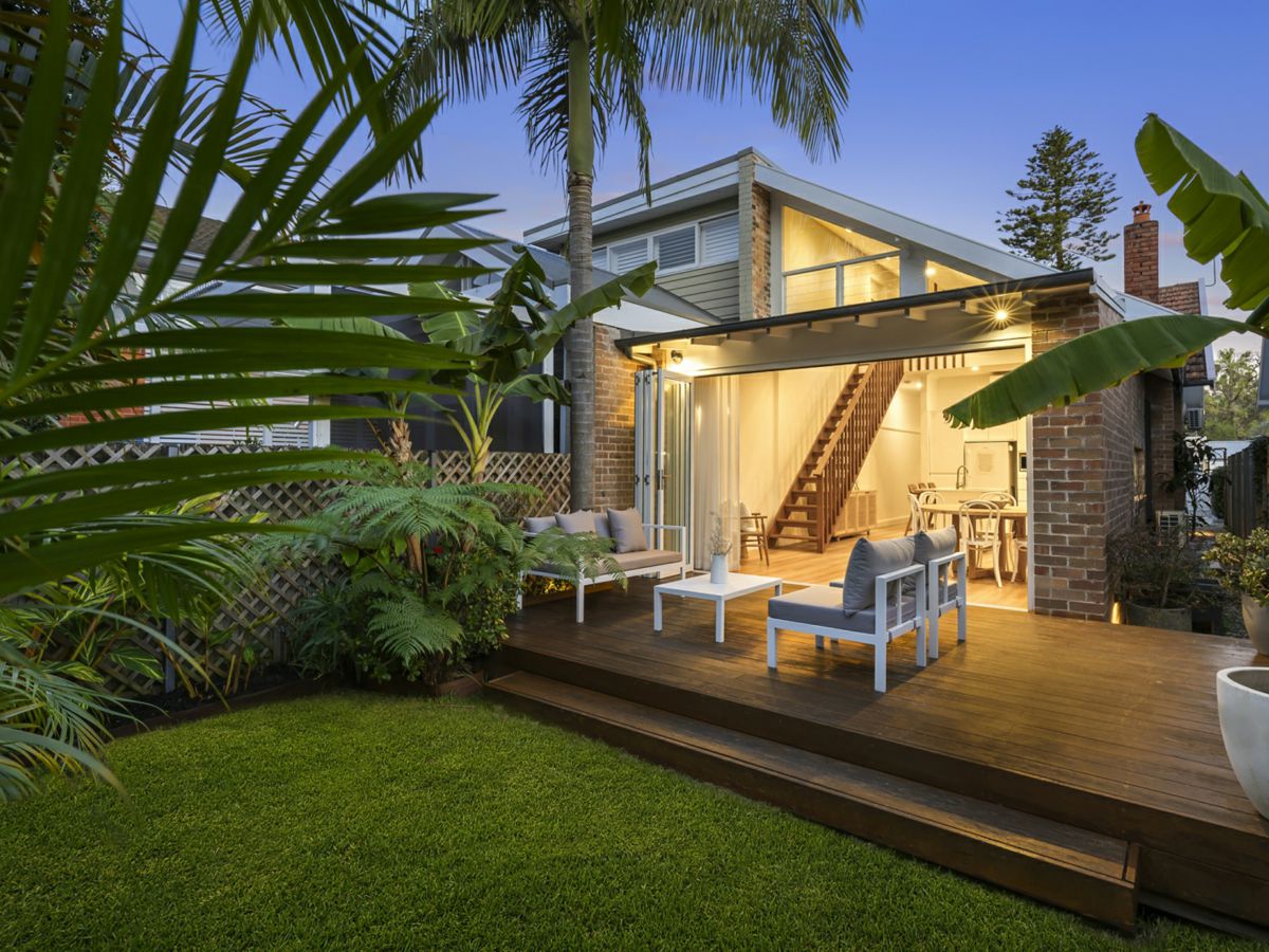 3 Rolfe Street, Manly - image 1