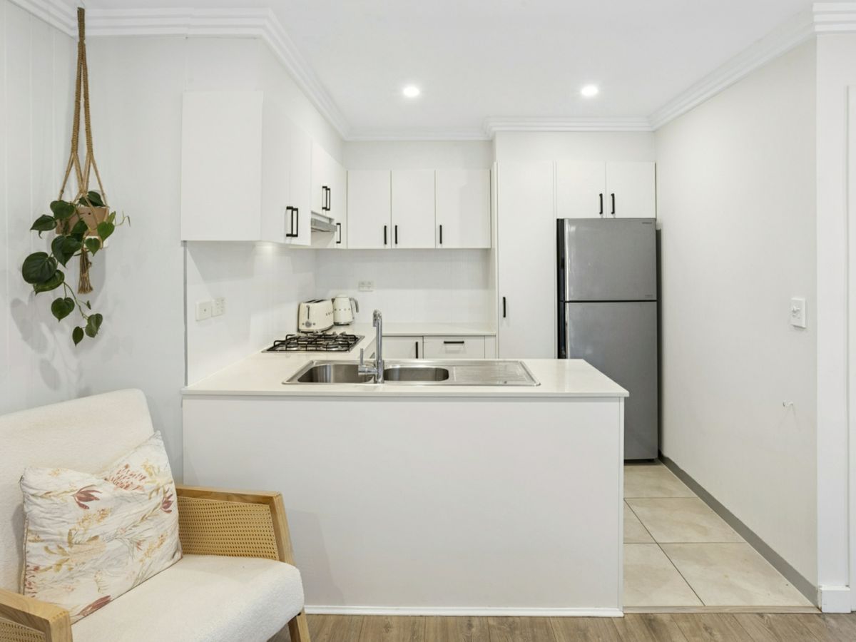 23/15 Shackel Avenue, Brookvale - image 3