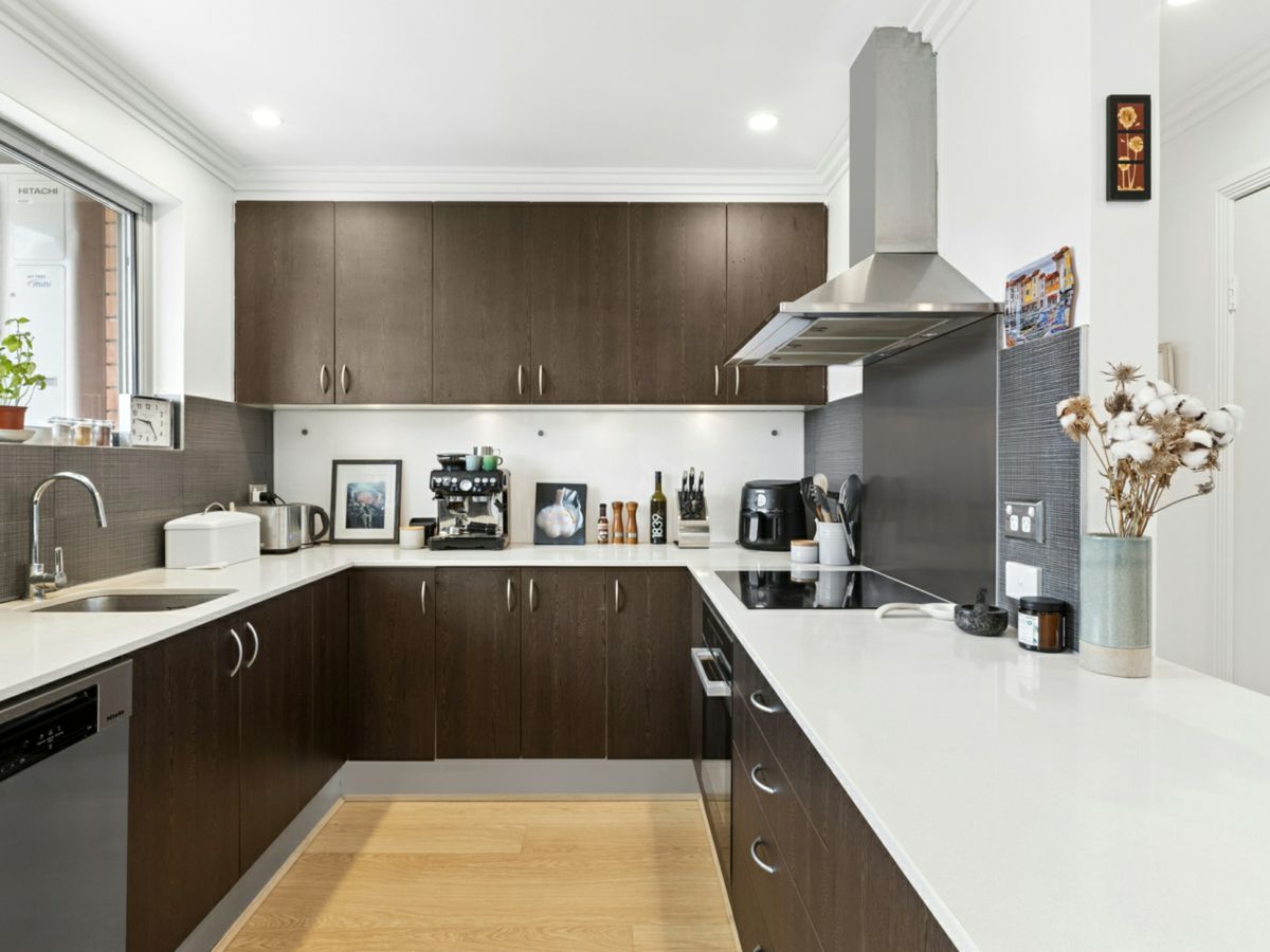 9/55 Kangaroo Street, Manly - image 2