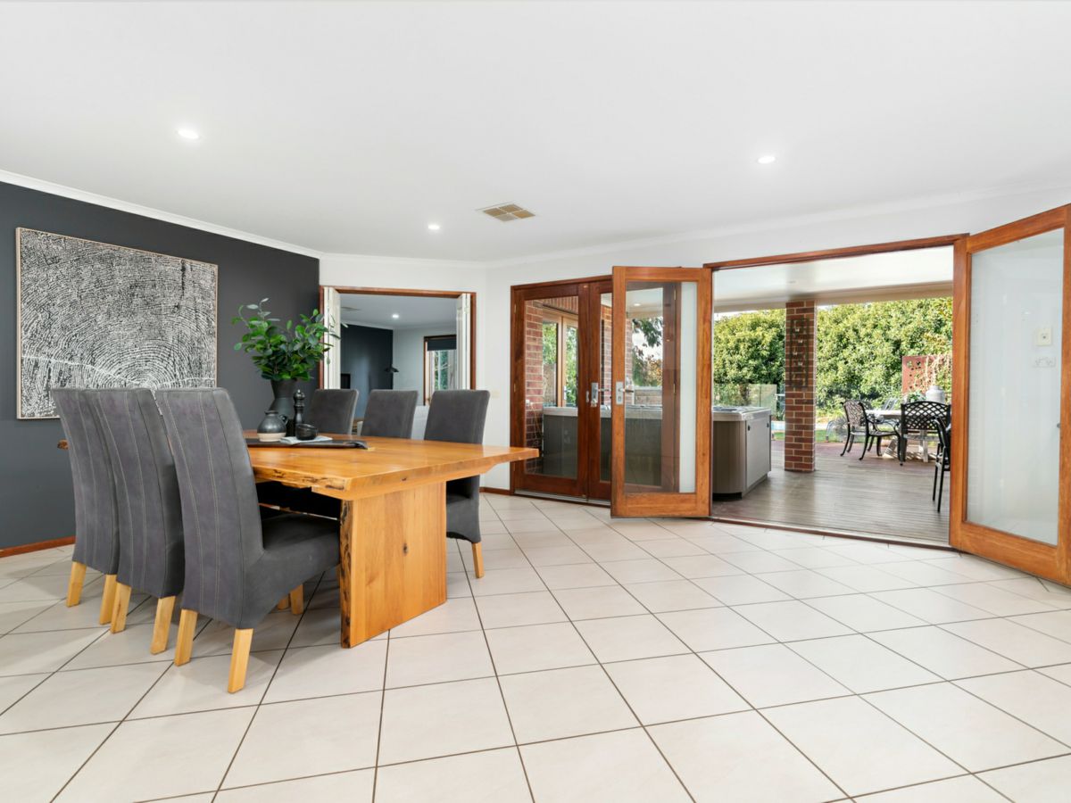 27 Jarrah Court, East Albury - image 3