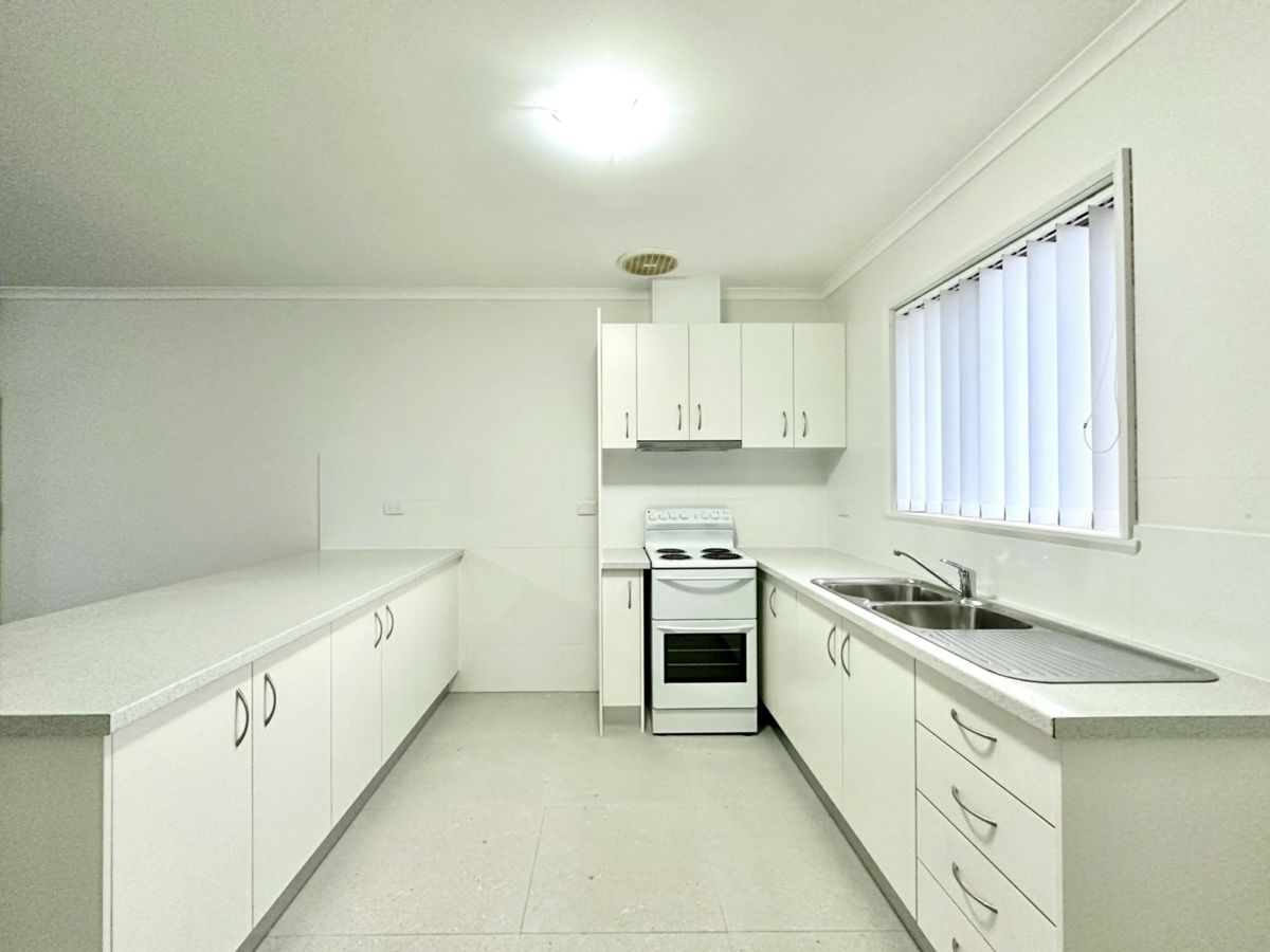 1/514 Kotthoff Street, Lavington - image 2