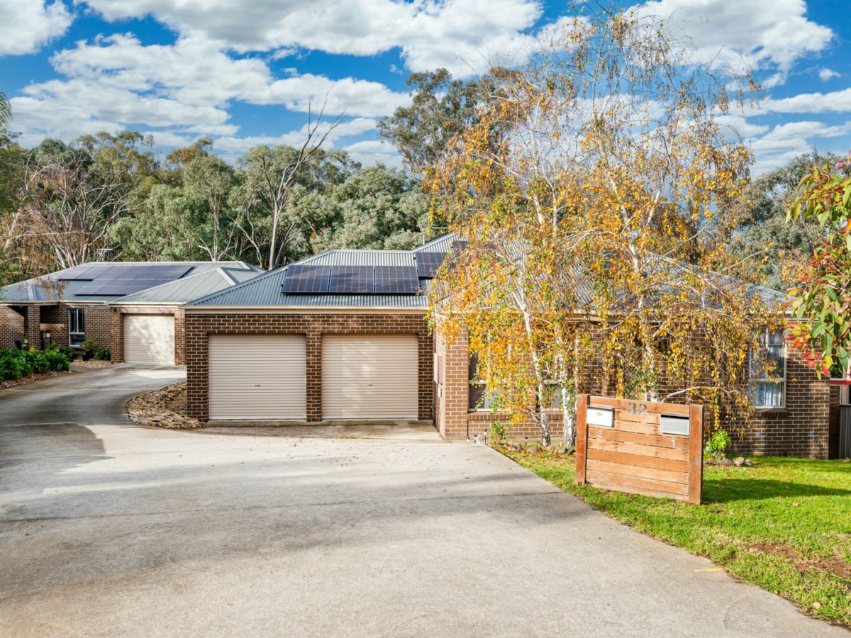 1&2/32 Briwood Court, Albury - image 3