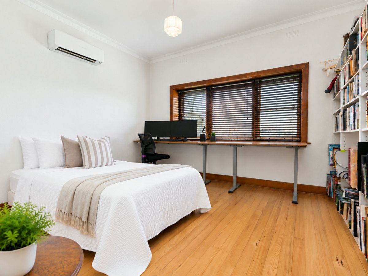 618 Schubach Street, East Albury - image 3