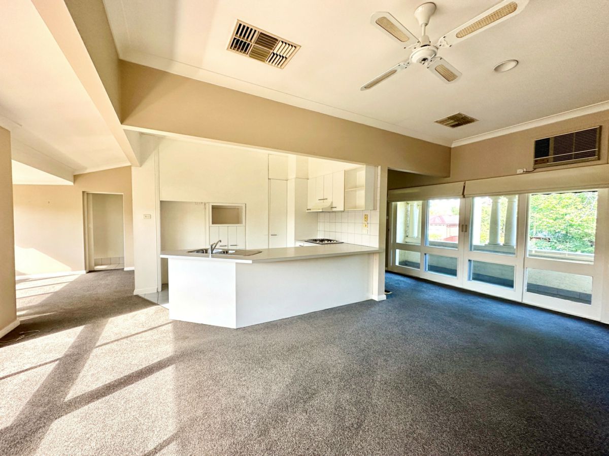 1/590 Kiewa Street, Albury - image 2