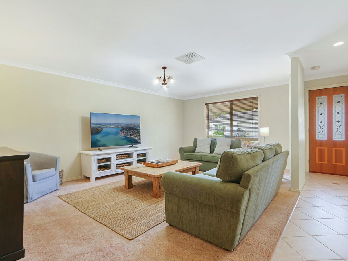 8 Prujoy Place, West Albury - image 2