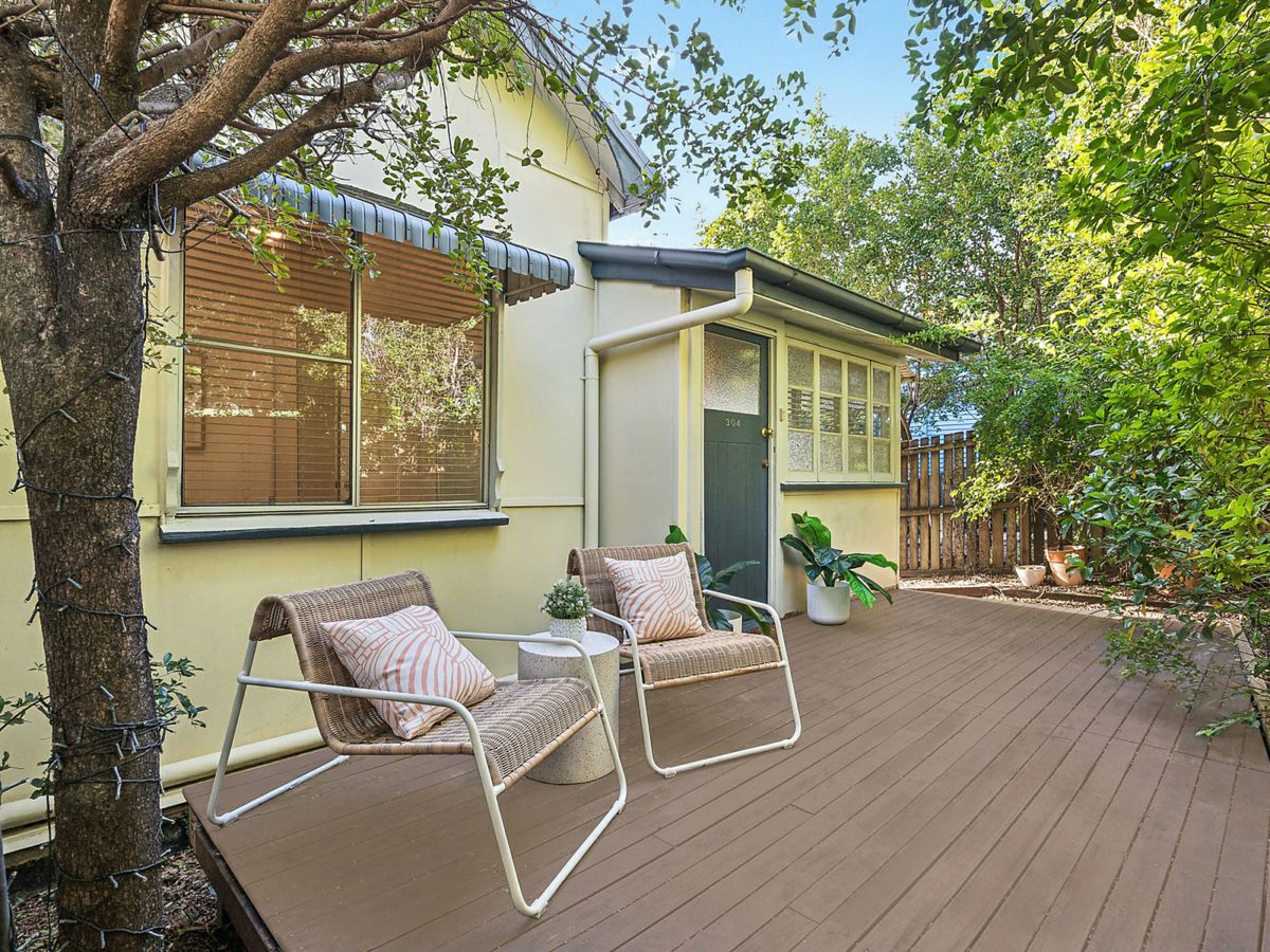 2/304 Lutwyche Road, Windsor - image 3