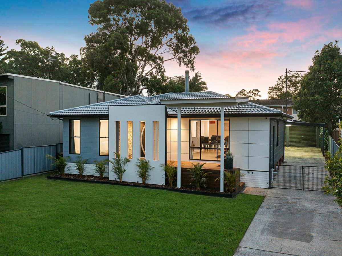 9 Bambara Avenue, Summerland Point - image 1