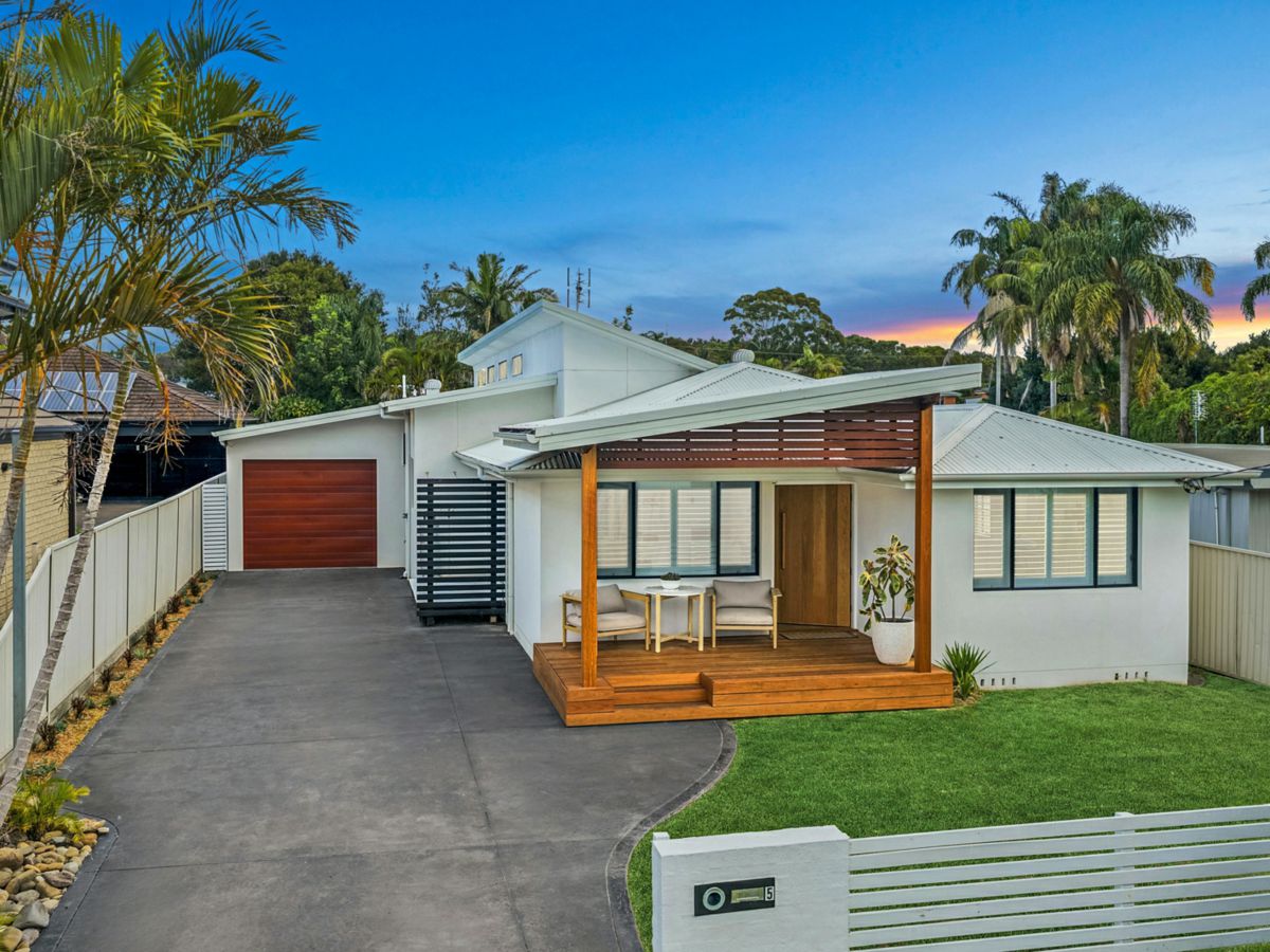 5 Leonora Parade, Noraville - image 1