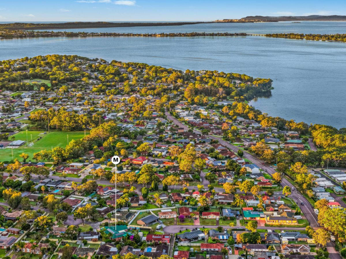 27 Karwin Close, Buff Point - image 3