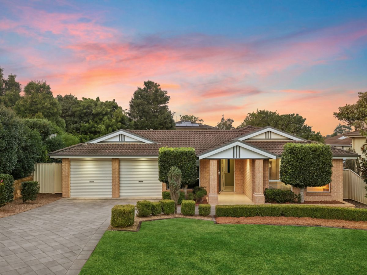 19 Stan Johnson Drive, Hamlyn Terrace - image 1
