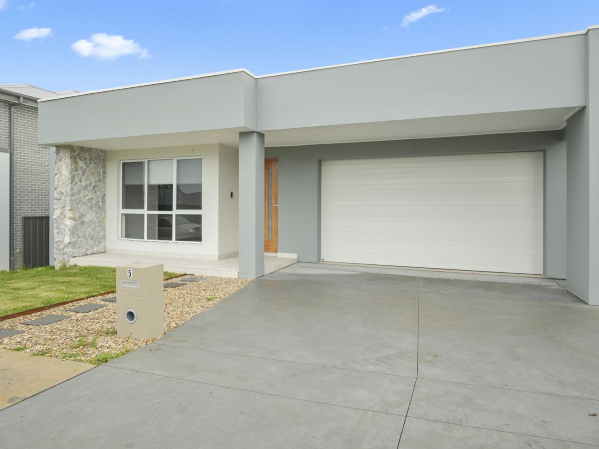 5 Spoonbill Avenue, Warnervale - image 1