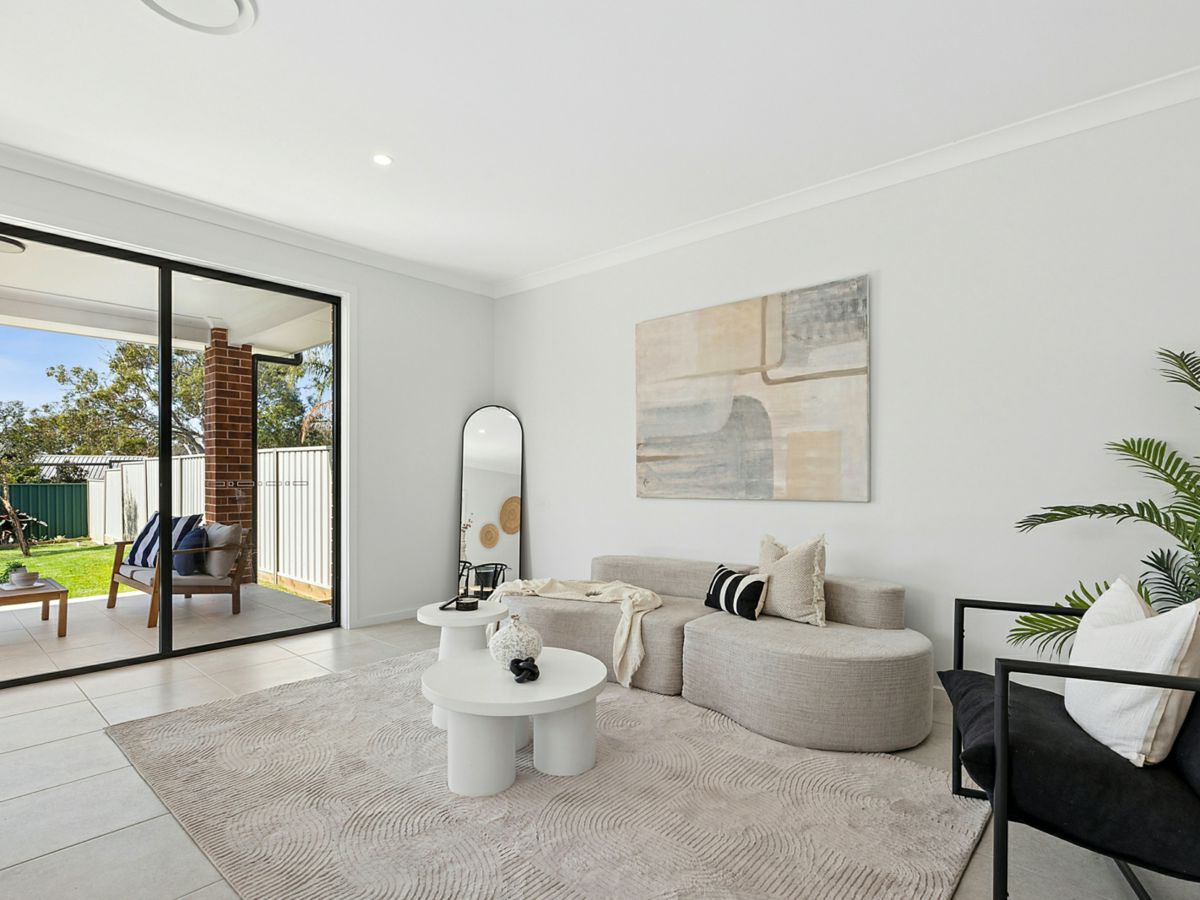11A Cams Boulevard, Summerland Point - image 2