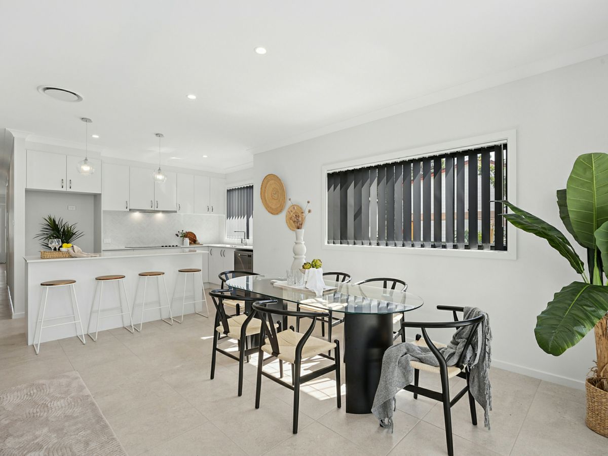 11A Cams Boulevard, Summerland Point - image 3