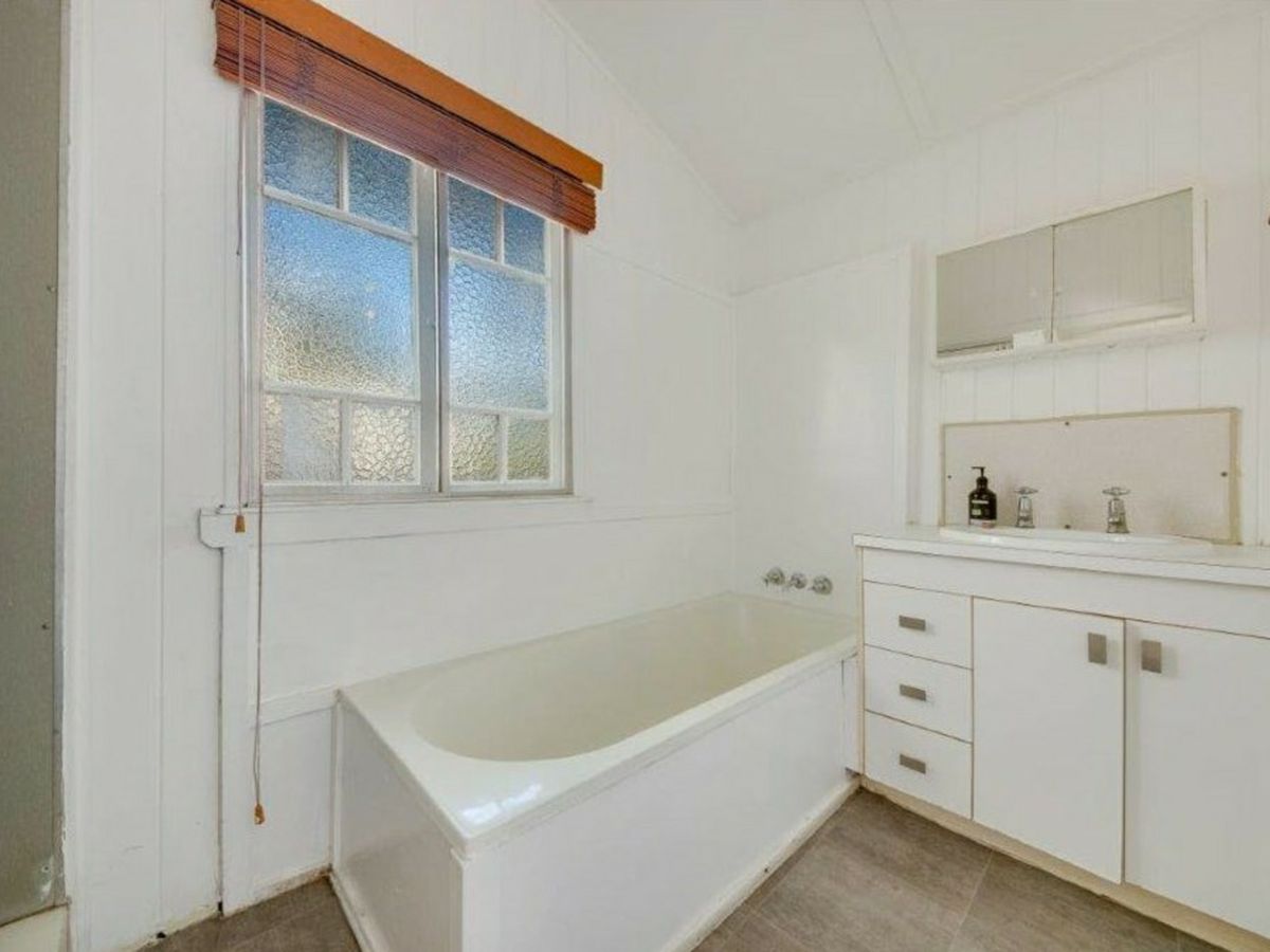 13 Oaka Lane, Gladstone Central - image 3