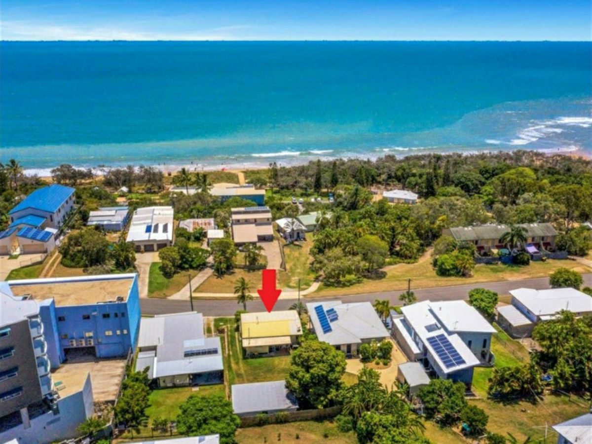 19 Ocean Drive, Tannum Sands - image 1