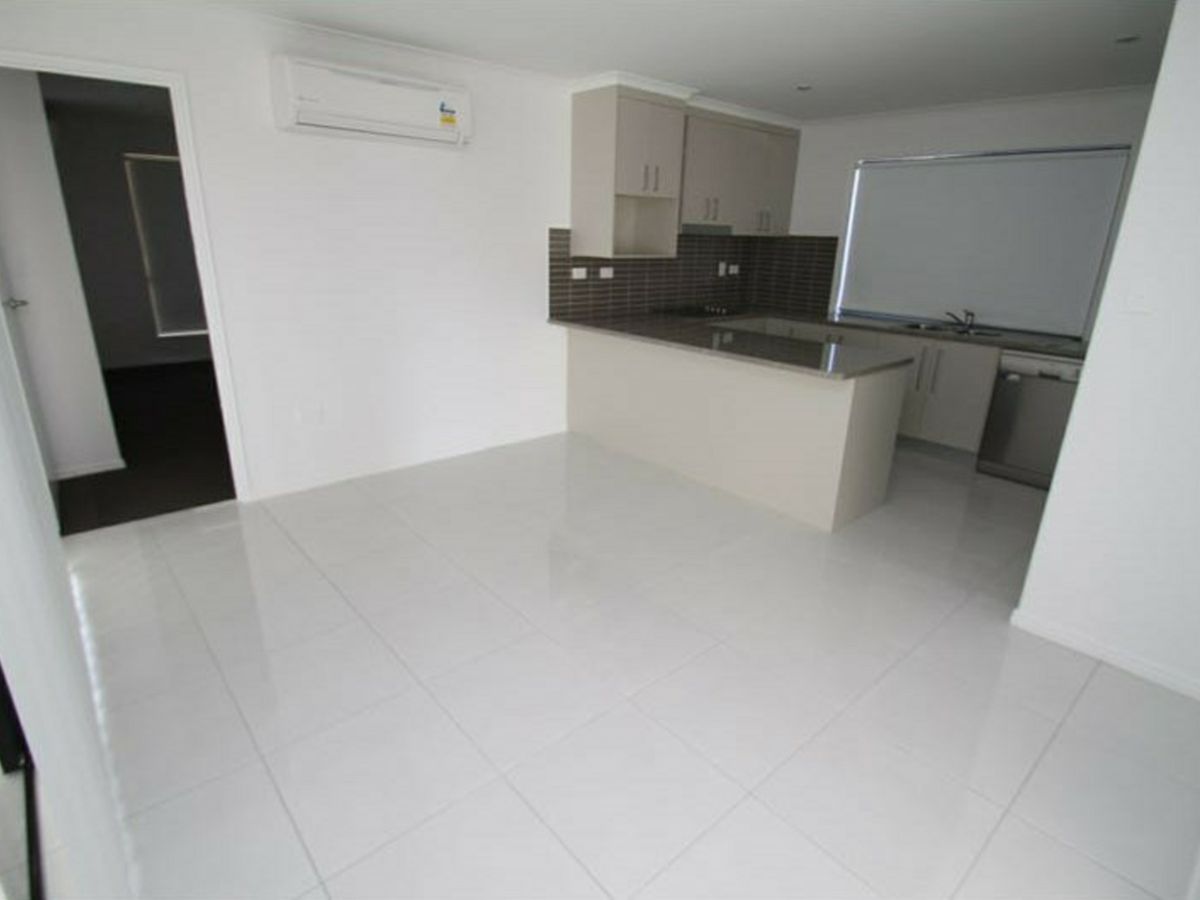 1 Brando Lane, West Gladstone - image 3