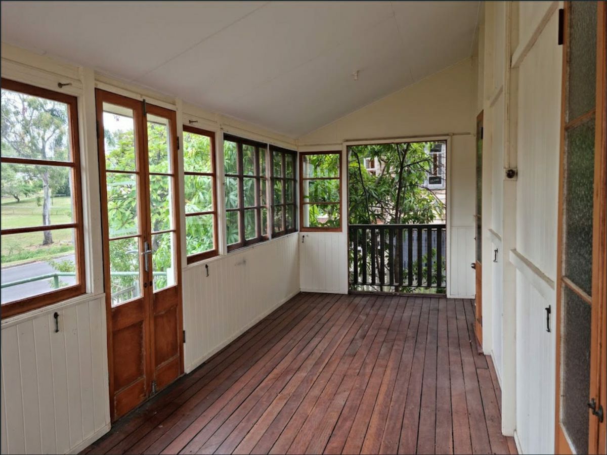 6 Flinders Street, West Gladstone - image 1